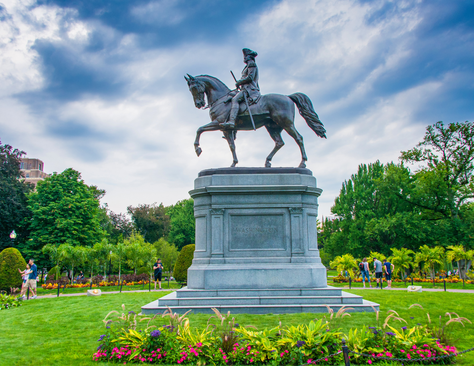 Boston’s statues honor heroes, leaders, and artists, telling the story of the city’s rich history and culture.